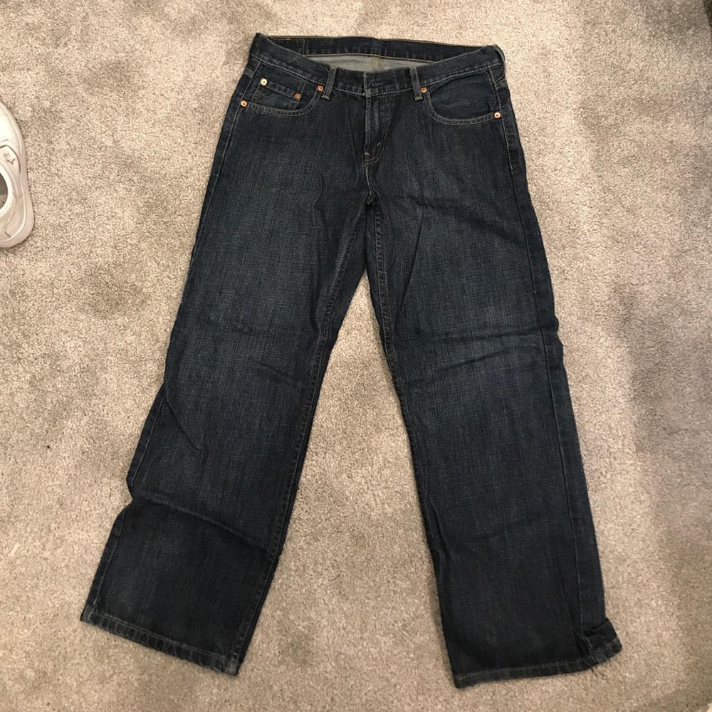 LEVIS DARK WASH JEANS ONLY WORN ONCE